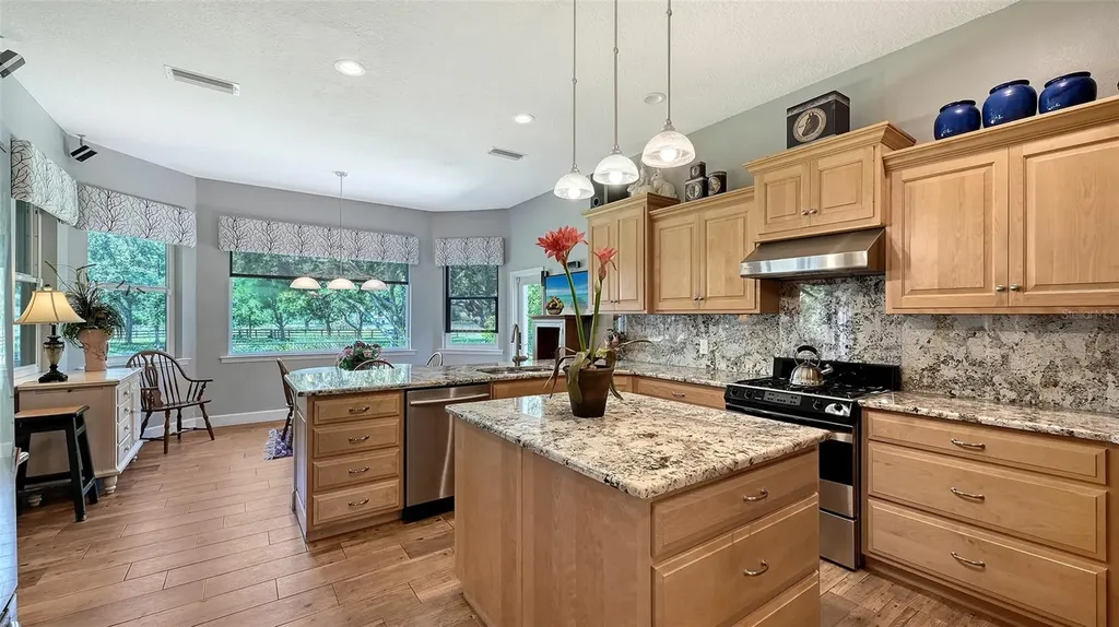 6910 211th Street E Bradenton FL 34211
