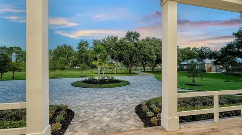 6910 211th Street E Bradenton FL 34211
