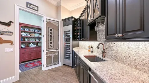 6910 211th Street E Bradenton FL 34211