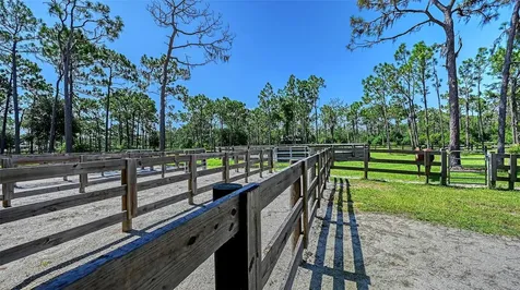 6910 211th Street E Bradenton FL 34211
