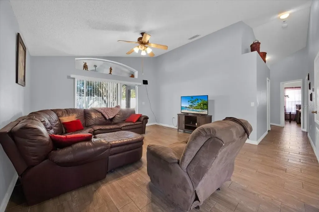 8361 Westcott Shore Drive Orlando FL 32829