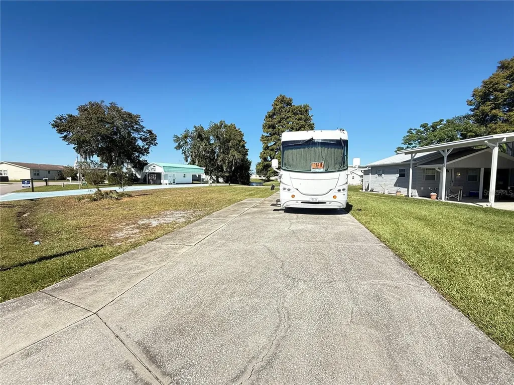 5058 Shore Line Drive Polk City FL 33868