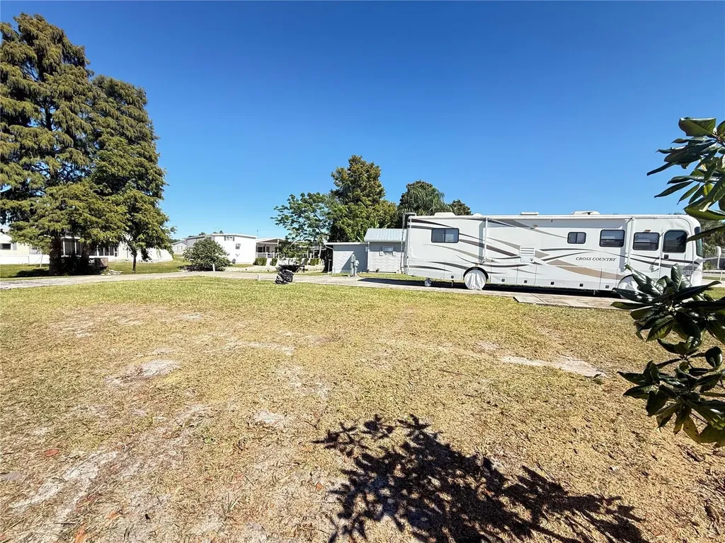 5058 Shore Line Drive Polk City FL 33868