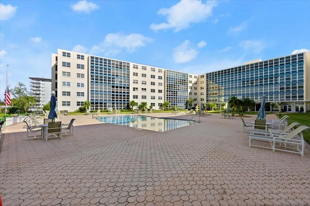 1224 S Peninsula Drive Daytona Beach FL 32118