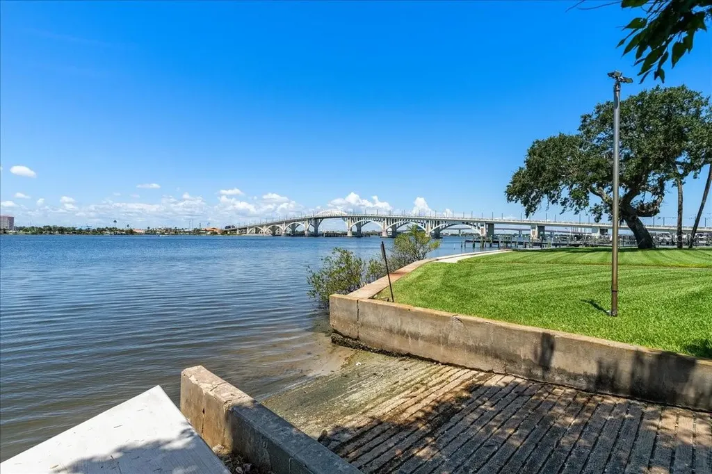 1224 S Peninsula Drive Daytona Beach FL 32118