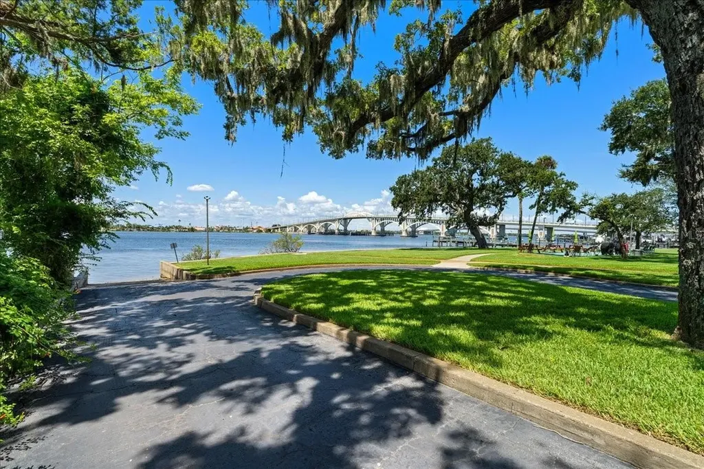 1224 S Peninsula Drive Daytona Beach FL 32118