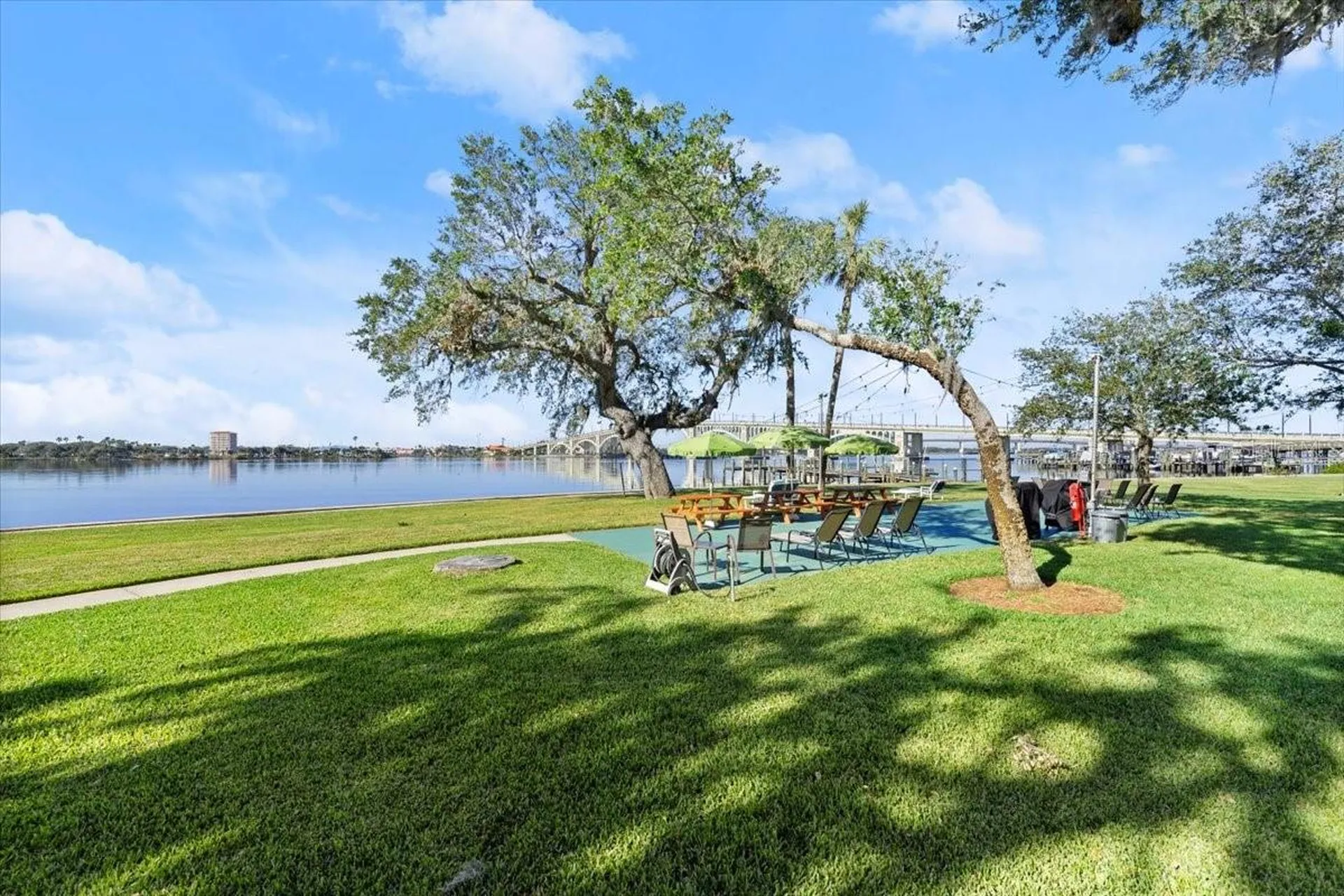 1224 S Peninsula Drive Daytona Beach FL 32118