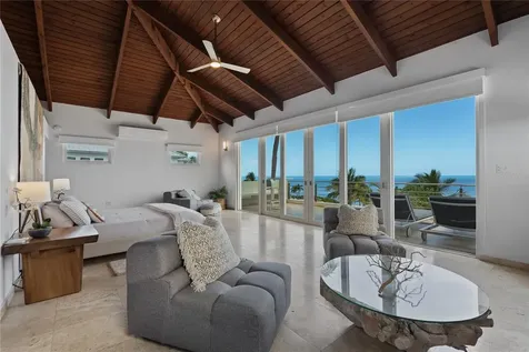 Beach Village #8 Carr 200 Km 3.1 Vieques PR 00765