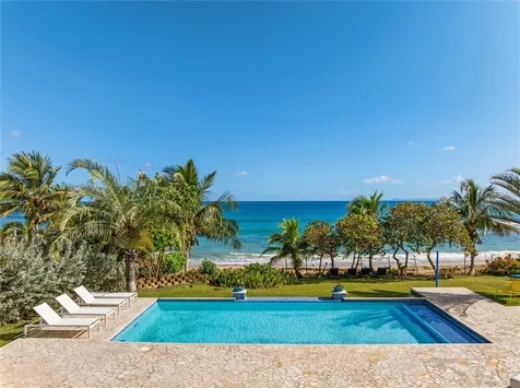 Beach Village #8 Carr 200 Km 3.1 Vieques PR 00765