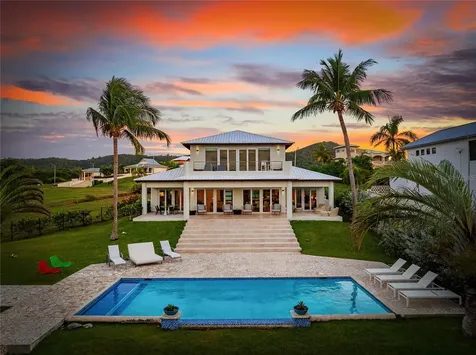 Beach Village #8 Carr 200 Km 3.1 Vieques PR 00765
