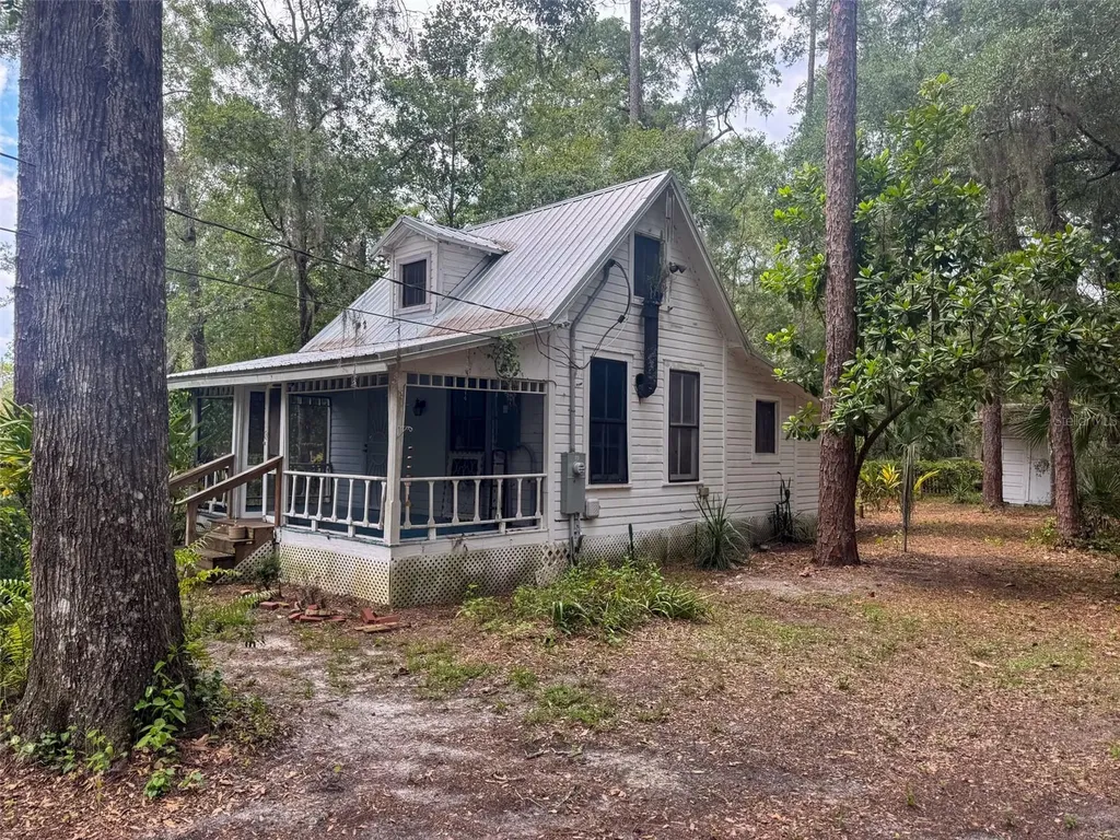 121 Pearsall Circle Melrose FL 32666