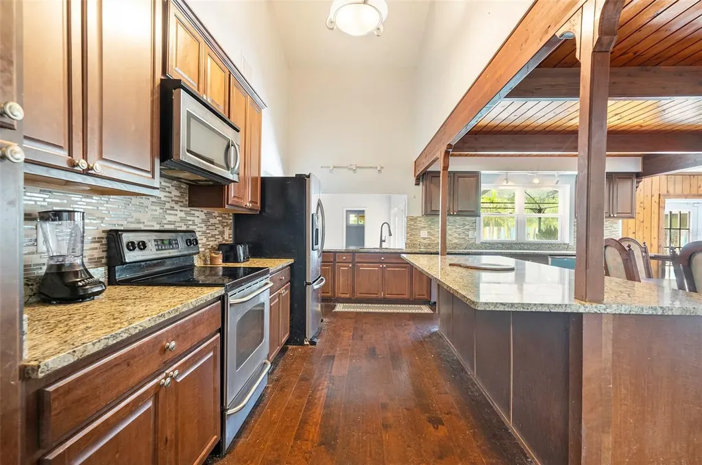 39127 Pretty Pond Road Zephyrhills FL 33540