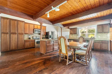 39127 Pretty Pond Road Zephyrhills FL 33540