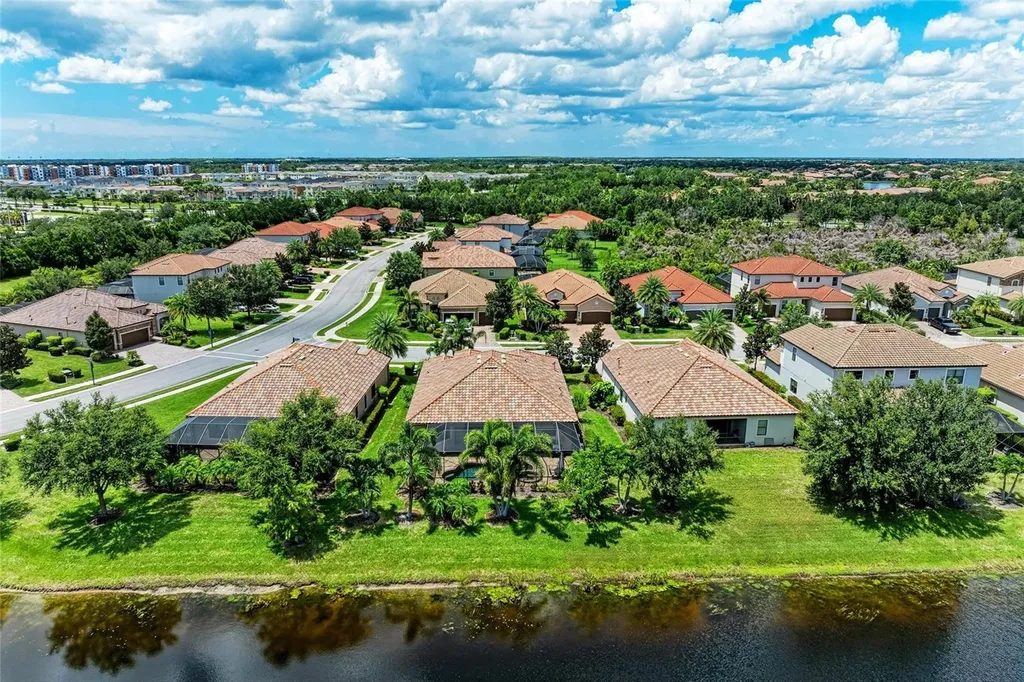 13004 Belknap Place Lakewood Ranch FL 34211