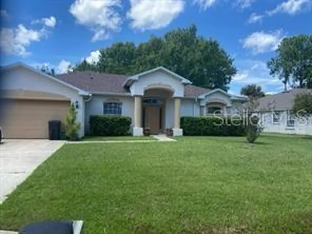 44 Pinetree Drive Palm Coast FL 32164