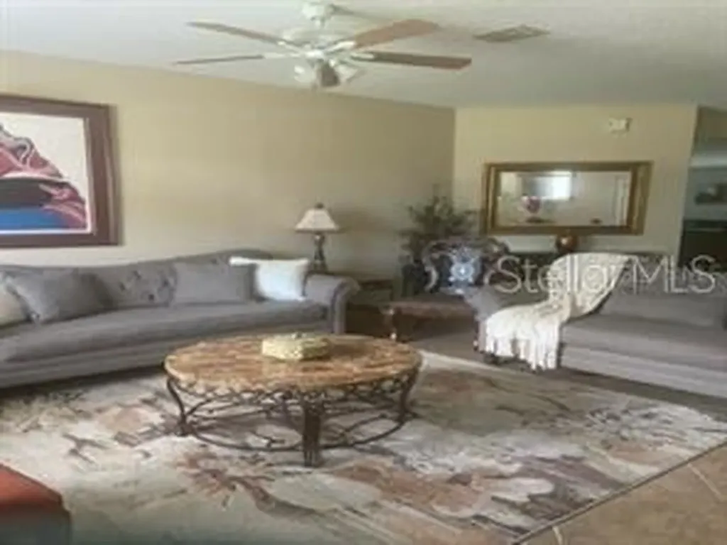 44 Pinetree Drive Palm Coast FL 32164
