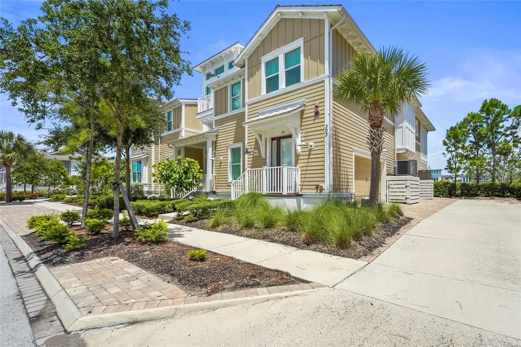 303 Compass Point Drive Bradenton FL 34209