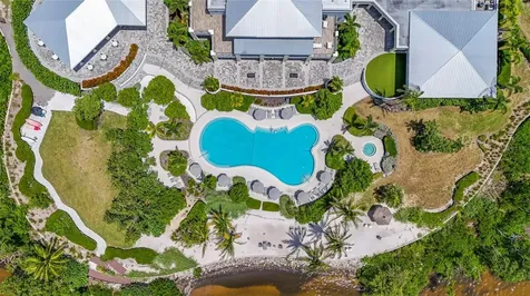 303 Compass Point Drive Bradenton FL 34209
