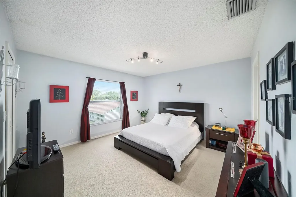 8534 Edgewater Place Boulevard Tampa FL 33615