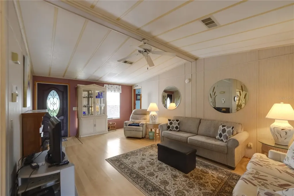 2100 Kings Highway Port Charlotte FL 33980