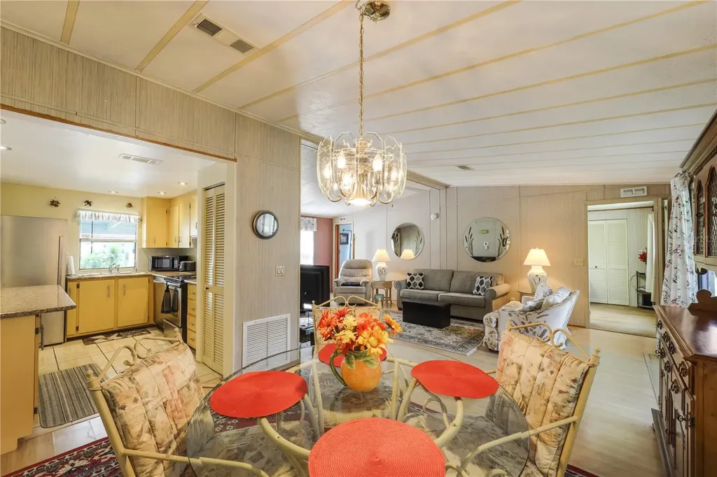 2100 Kings Highway Port Charlotte FL 33980