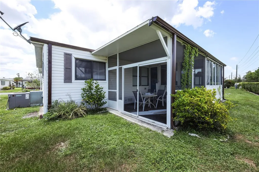 2100 Kings Highway Port Charlotte FL 33980