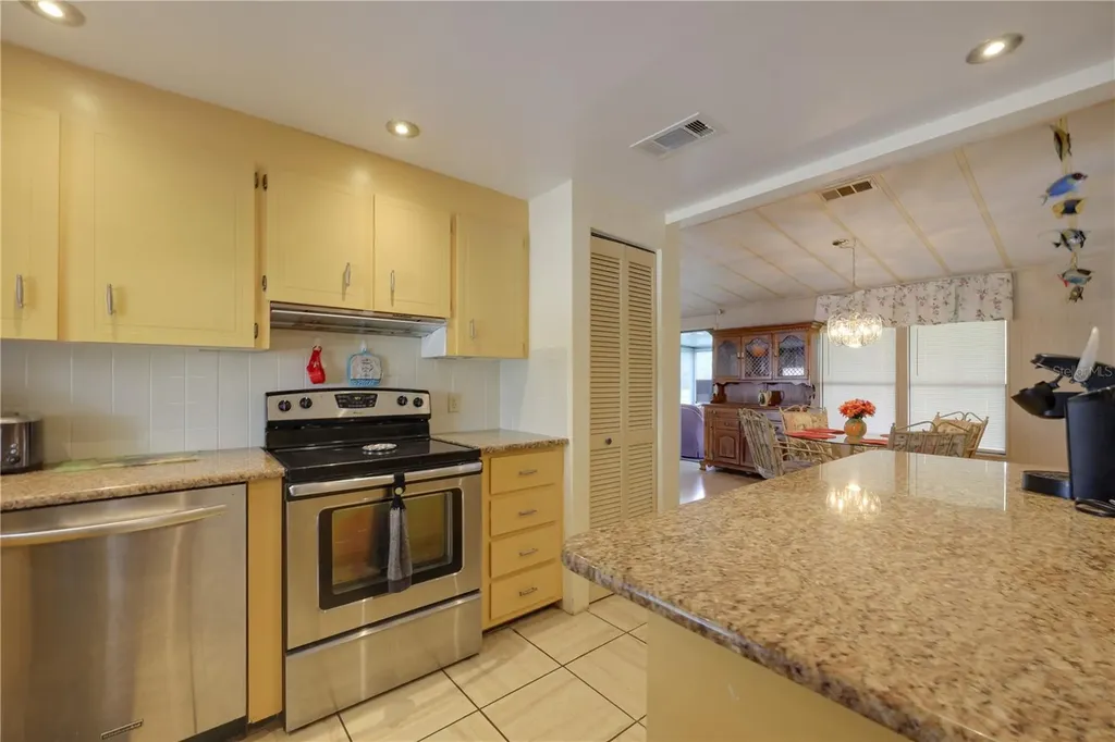 2100 Kings Highway Port Charlotte FL 33980