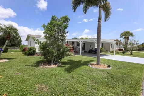 2100 Kings Highway Port Charlotte FL 33980