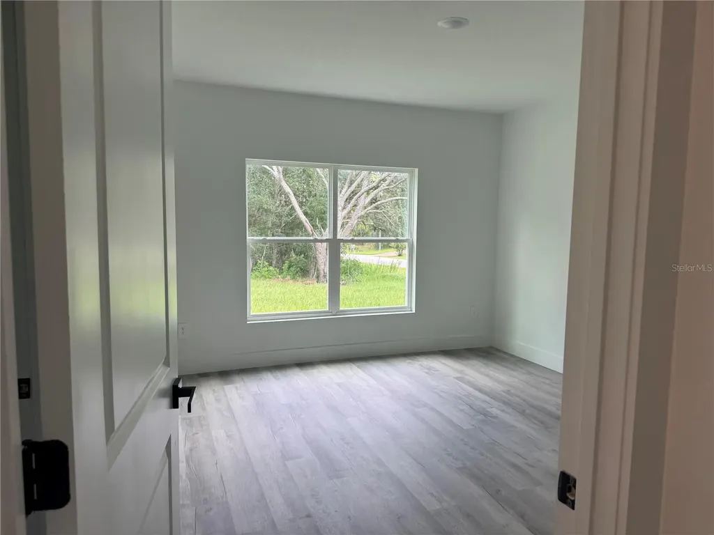 2007 W Hamshire Boulevard Dunnellon FL 34434