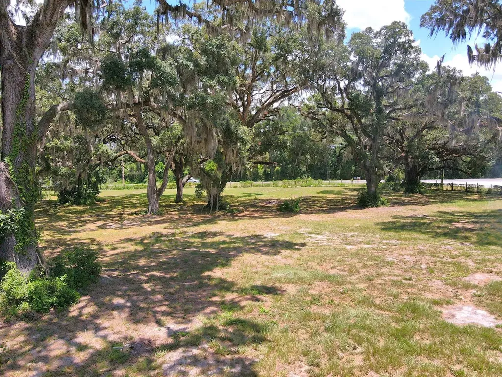 1220 N Us Highway 41 Dunnellon FL 34432