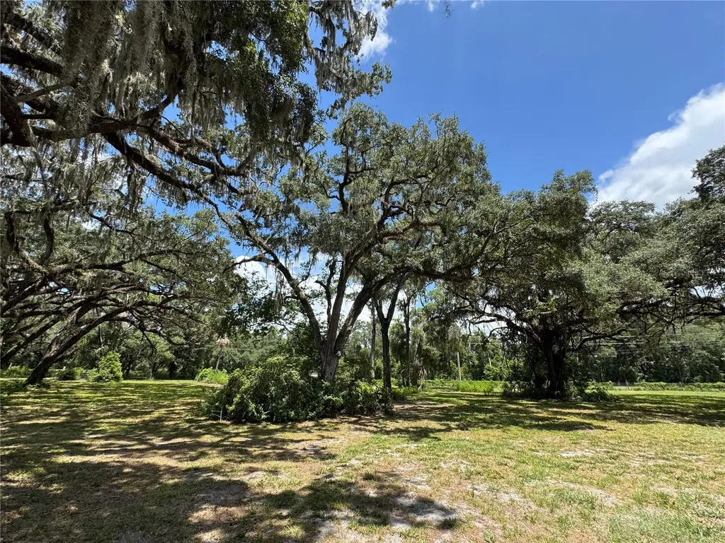 1220 N Us Highway 41 Dunnellon FL 34432