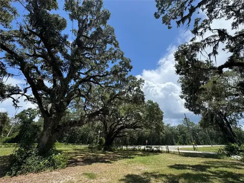 1220 N Us Highway 41 Dunnellon FL 34432