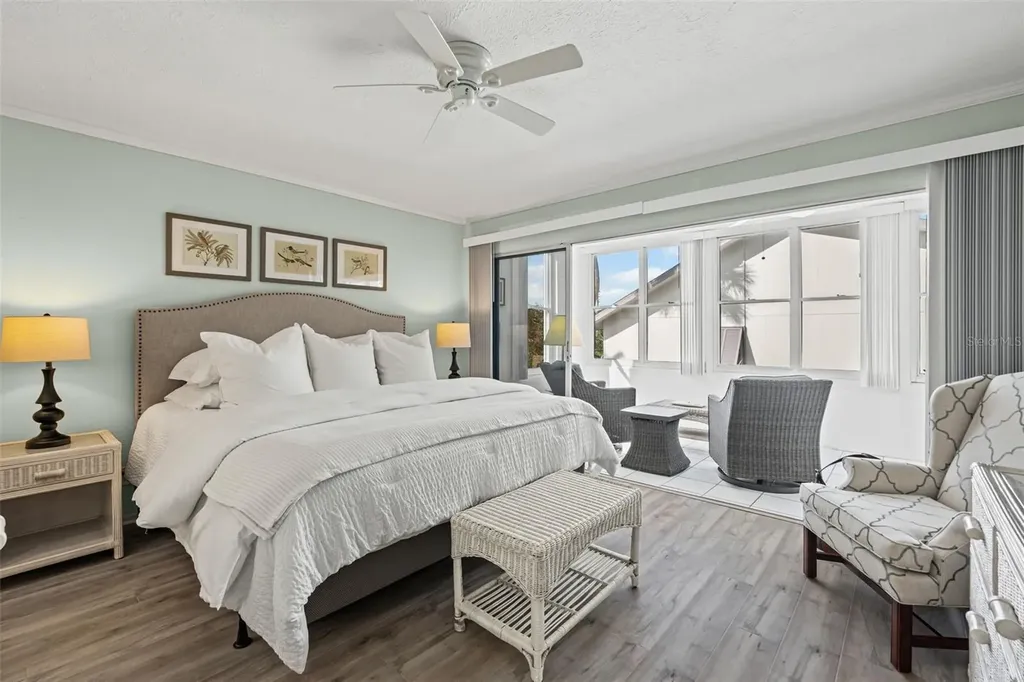 1255 E Peppertree Drive Sarasota FL 34242