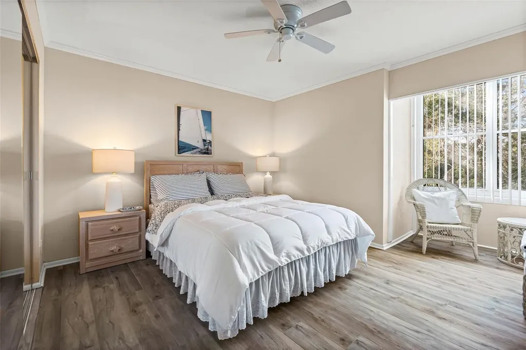 1255 E Peppertree Drive Sarasota FL 34242