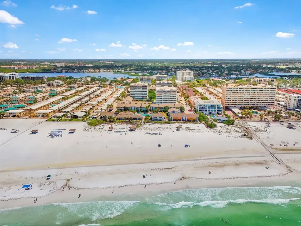 1255 E Peppertree Drive Sarasota FL 34242