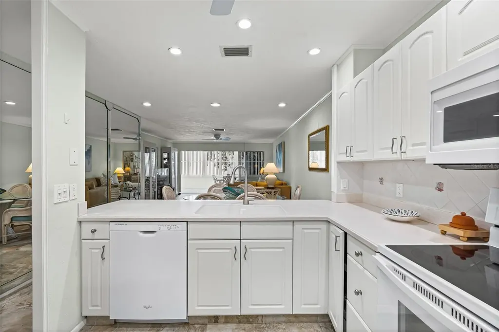 1255 E Peppertree Drive Sarasota FL 34242