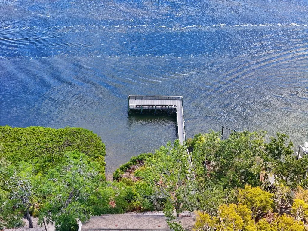 1255 E Peppertree Drive Sarasota FL 34242