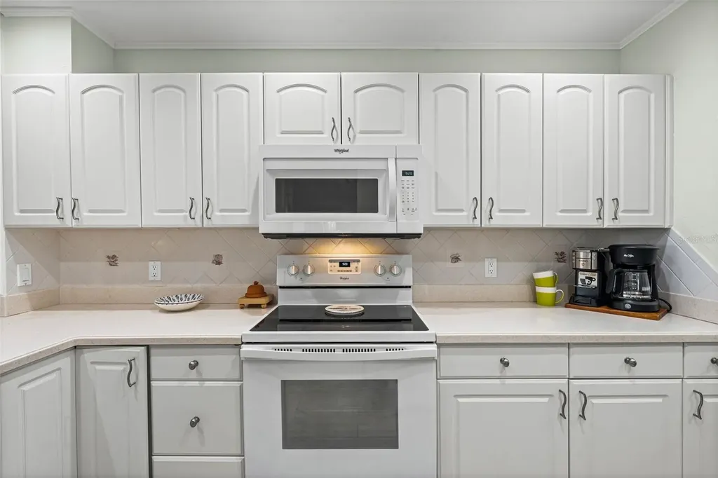 1255 E Peppertree Drive Sarasota FL 34242