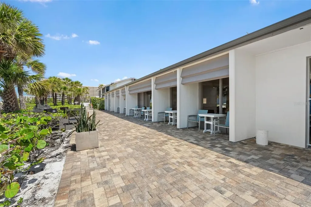 1255 E Peppertree Drive Sarasota FL 34242