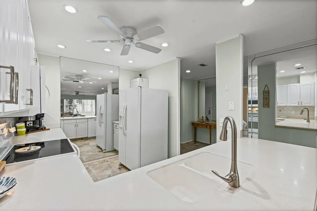 1255 E Peppertree Drive Sarasota FL 34242