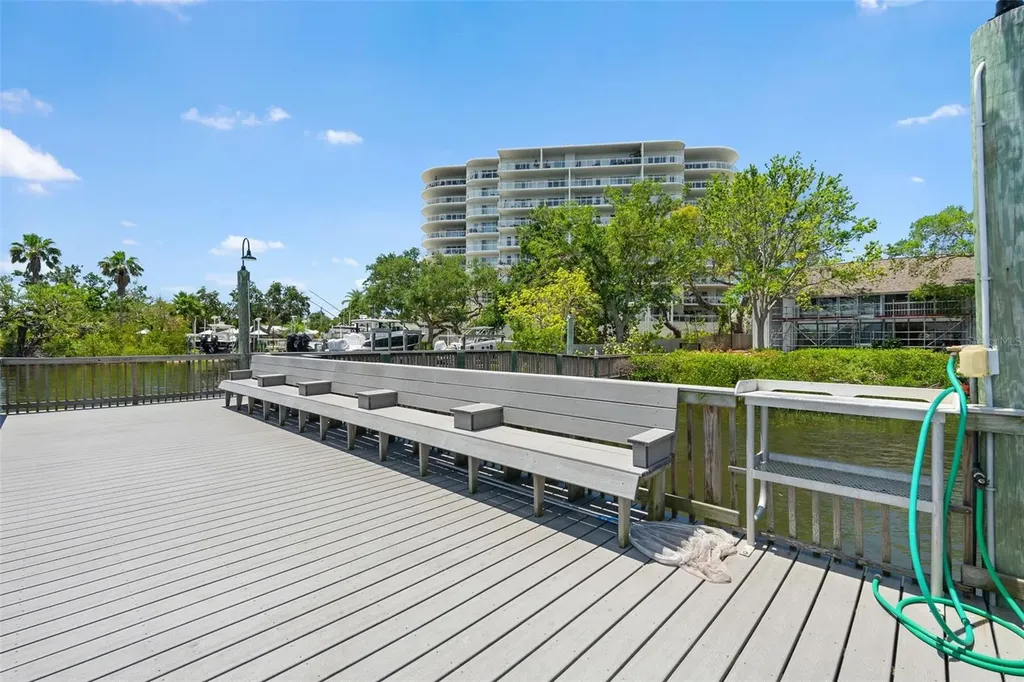 1255 E Peppertree Drive Sarasota FL 34242