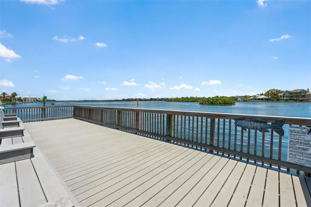 1255 E Peppertree Drive Sarasota FL 34242