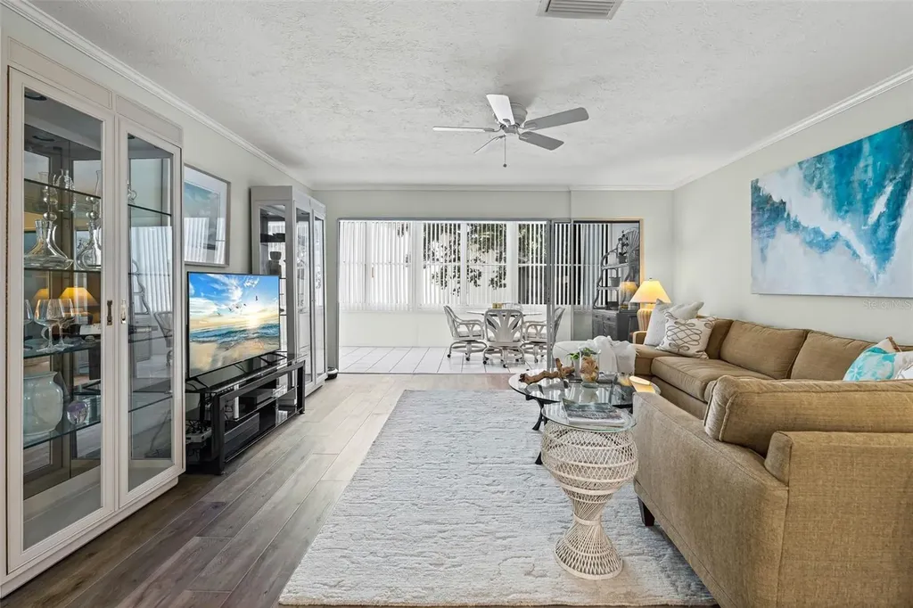 1255 E Peppertree Drive Sarasota FL 34242