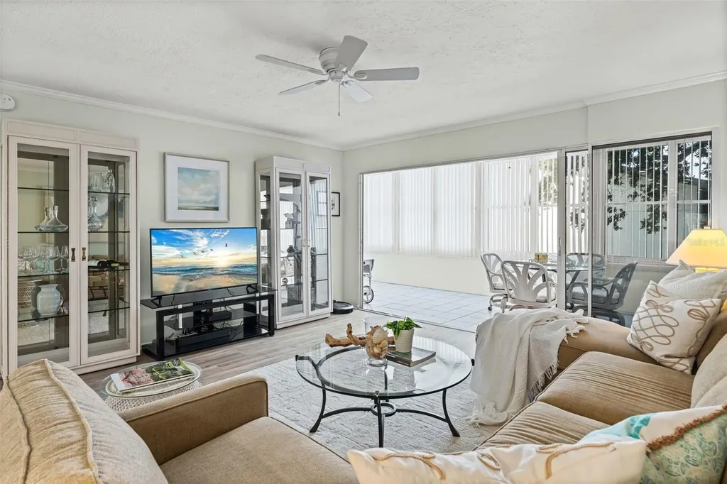 1255 E Peppertree Drive Sarasota FL 34242