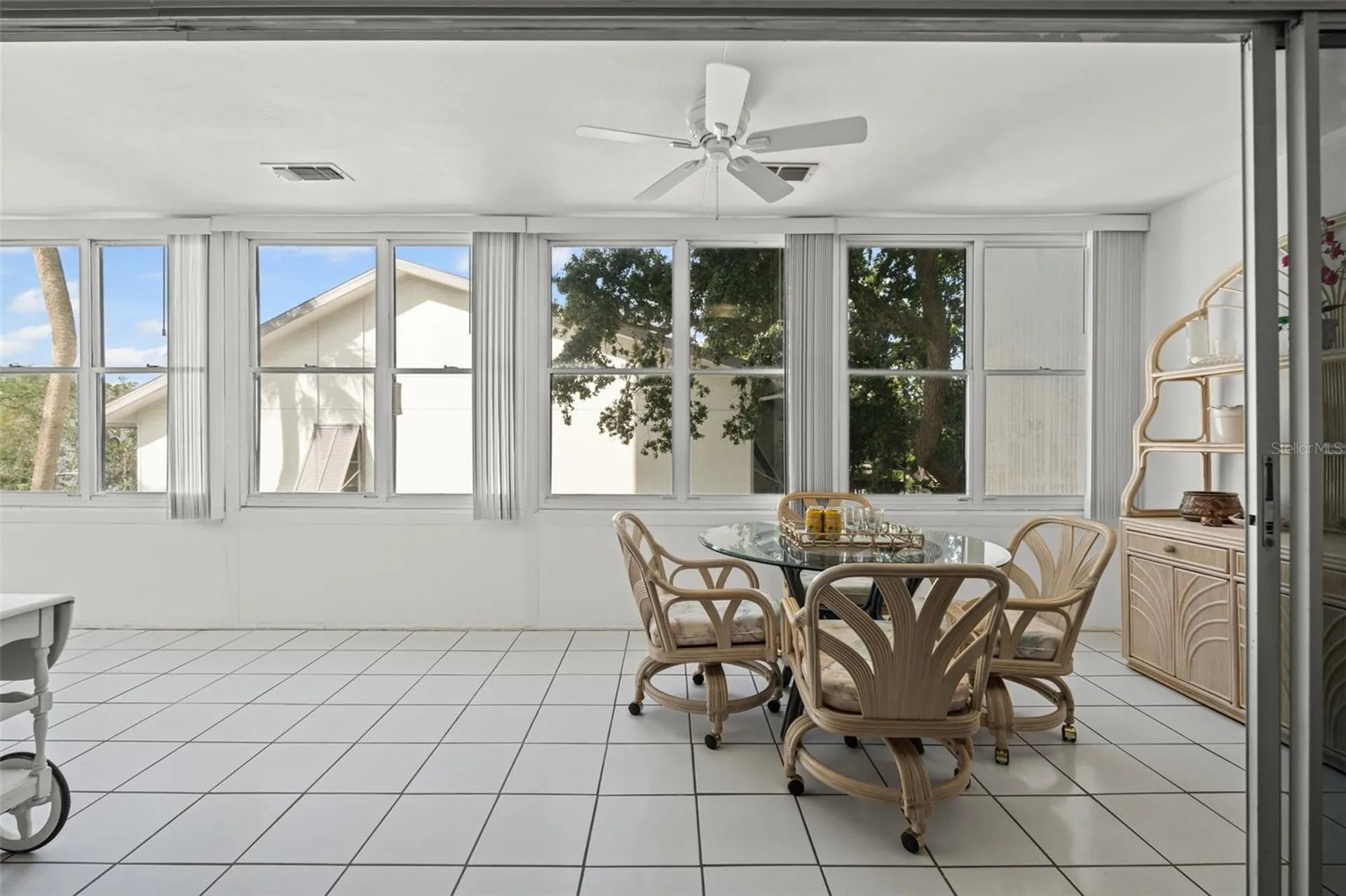 1255 E Peppertree Drive Sarasota FL 34242