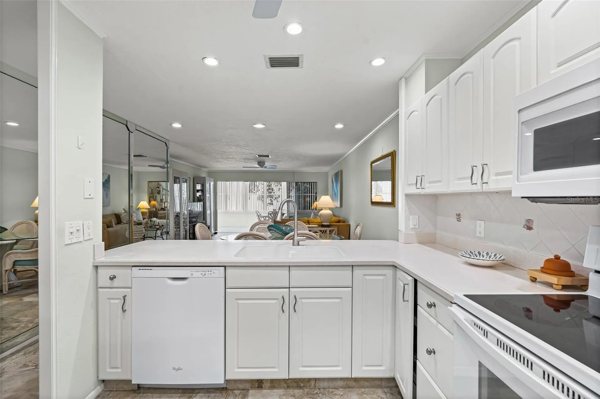 1255 E Peppertree Drive Sarasota FL 34242