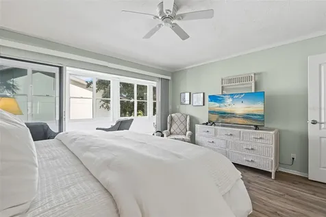 1255 E Peppertree Drive Sarasota FL 34242