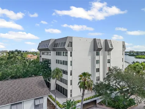 1255 E Peppertree Drive Sarasota FL 34242