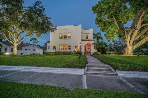 301 Citrus Avenue Dunedin FL 34698