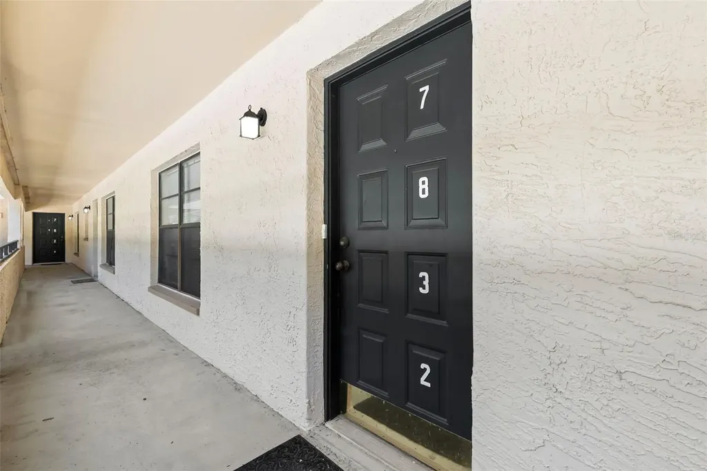 7832 Niagara Avenue Tampa FL 33617